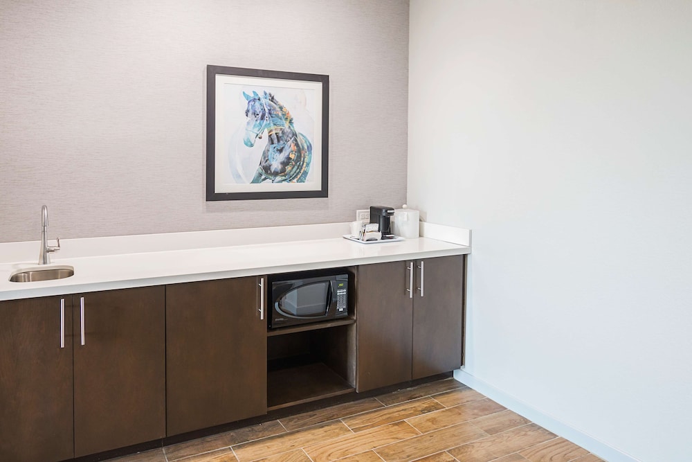 hampton inn and suites colleyville dfw airport west
