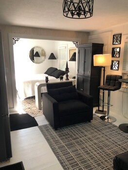 18 vine inn and carriage house