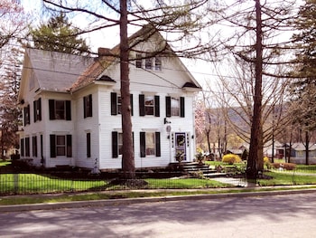 18 vine inn and carriage house