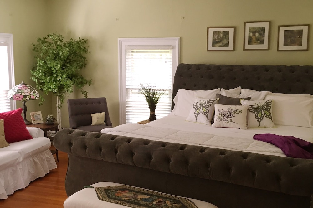 18 vine inn and carriage house