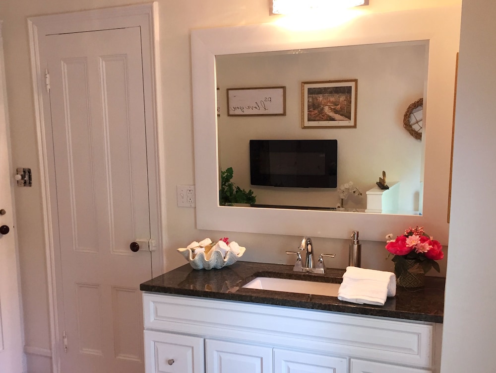 18 vine inn and carriage house