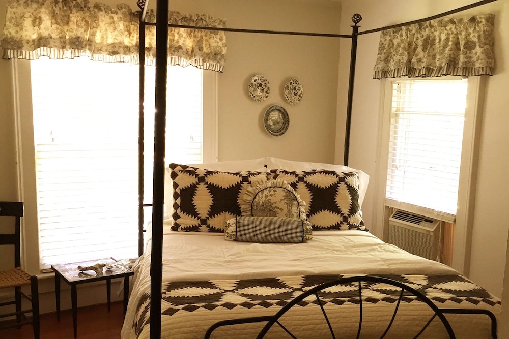 18 vine inn and carriage house