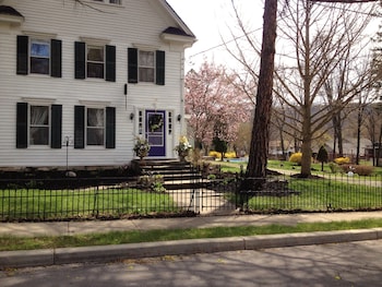 18 vine inn and carriage house