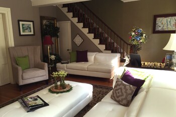 18 vine inn and carriage house