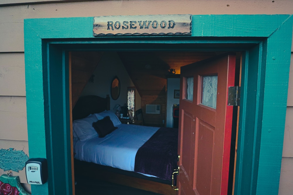 tucker peak lodge