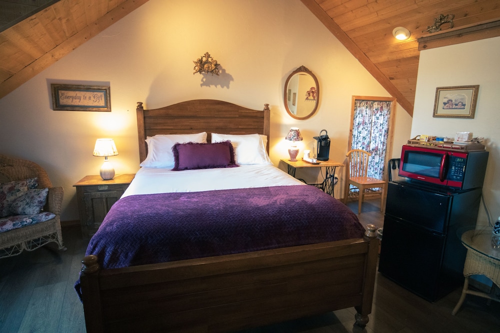 tucker peak lodge