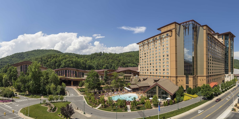 harrahs cherokee casino resort