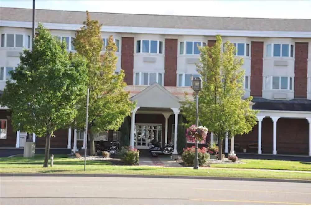 The Comstock Inn And Conference Center,Flint>>Chesaning,3 star