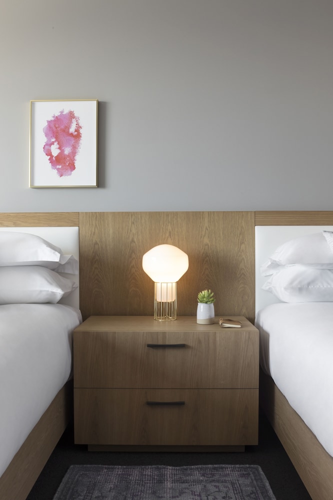 kimpton everly hotel hollywood by ihg