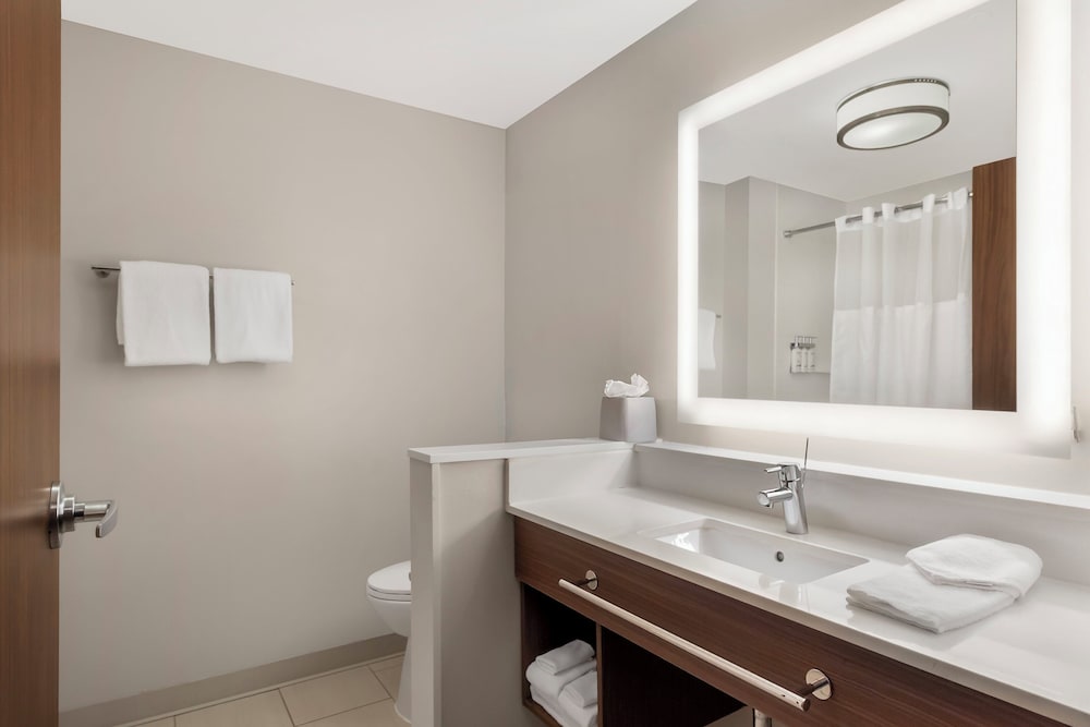 holiday inn express spring hill by ihg