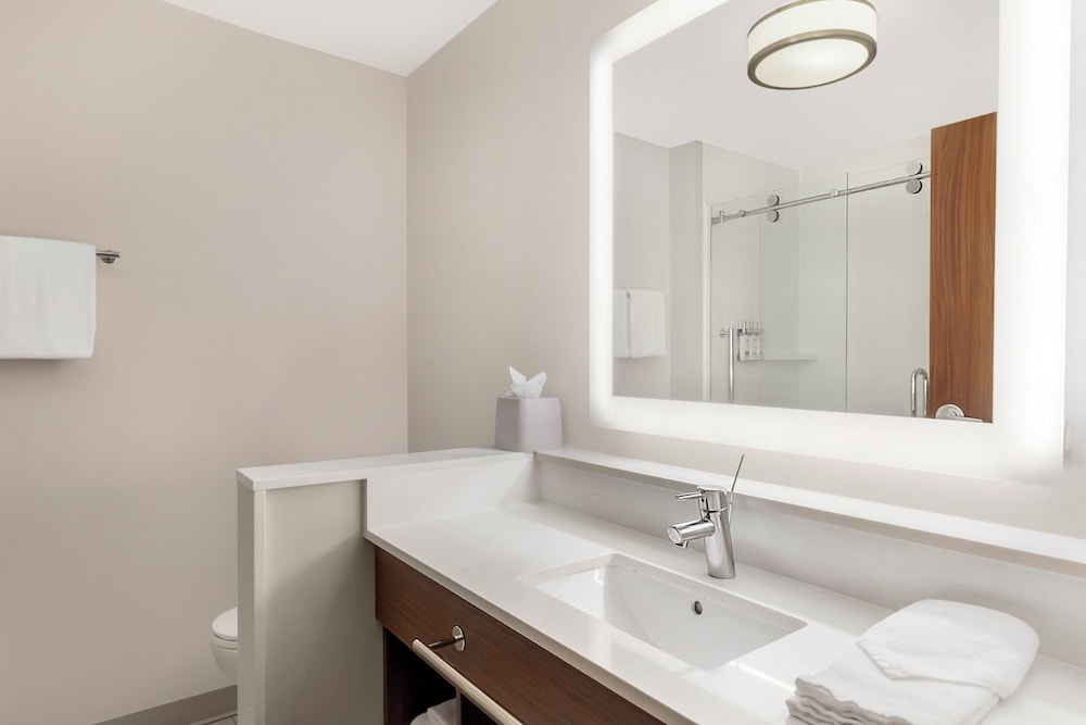 holiday inn express spring hill by ihg