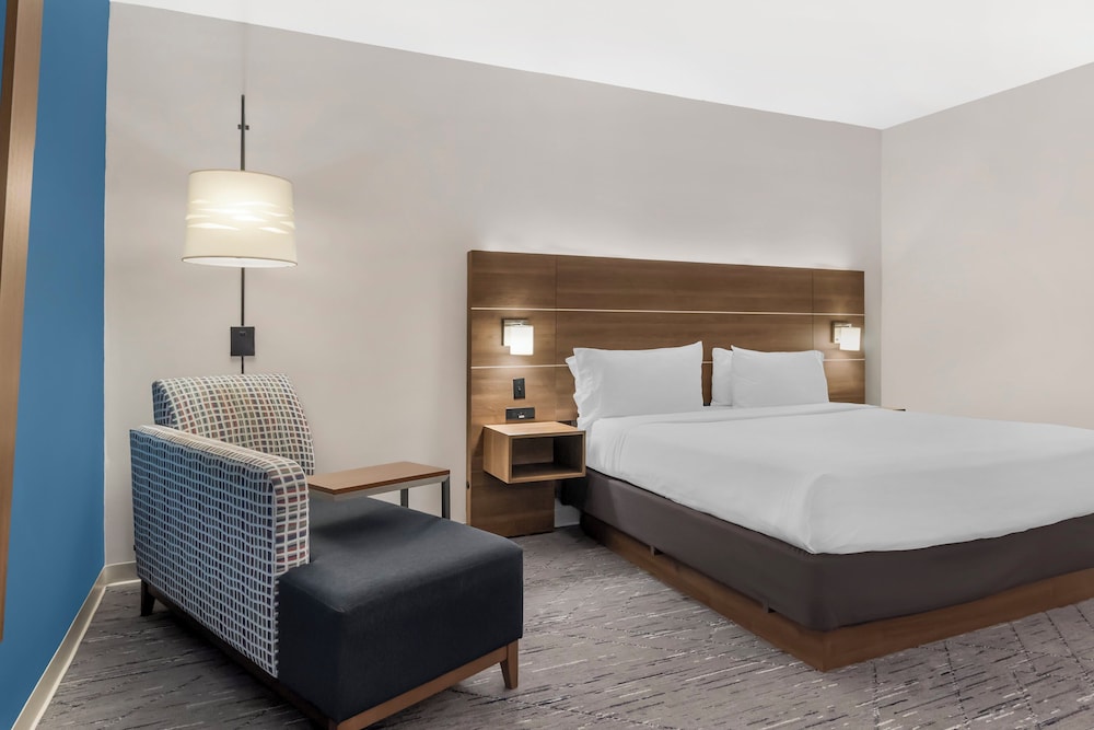 holiday inn express spring hill by ihg