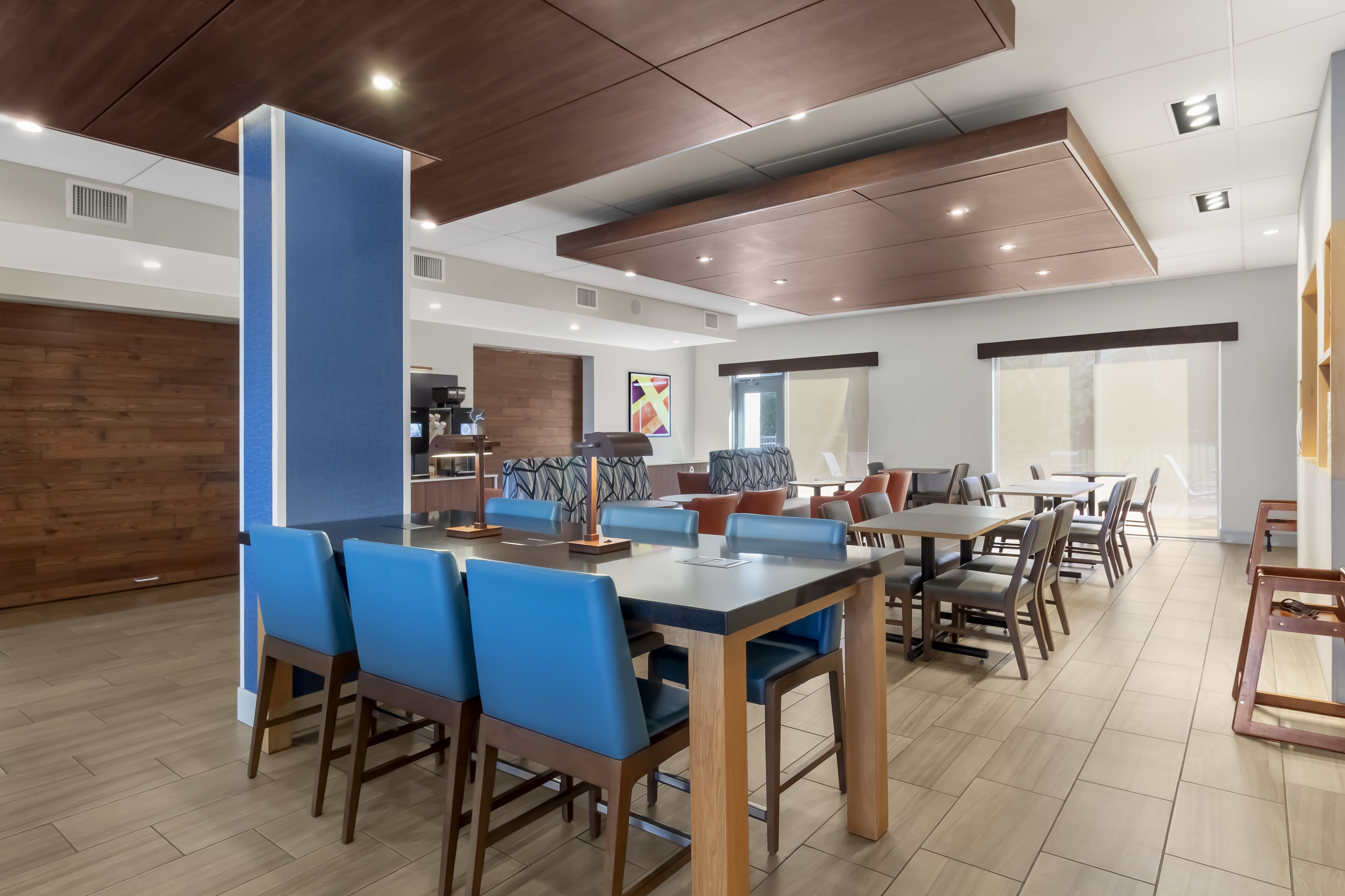 holiday inn express spring hill by ihg
