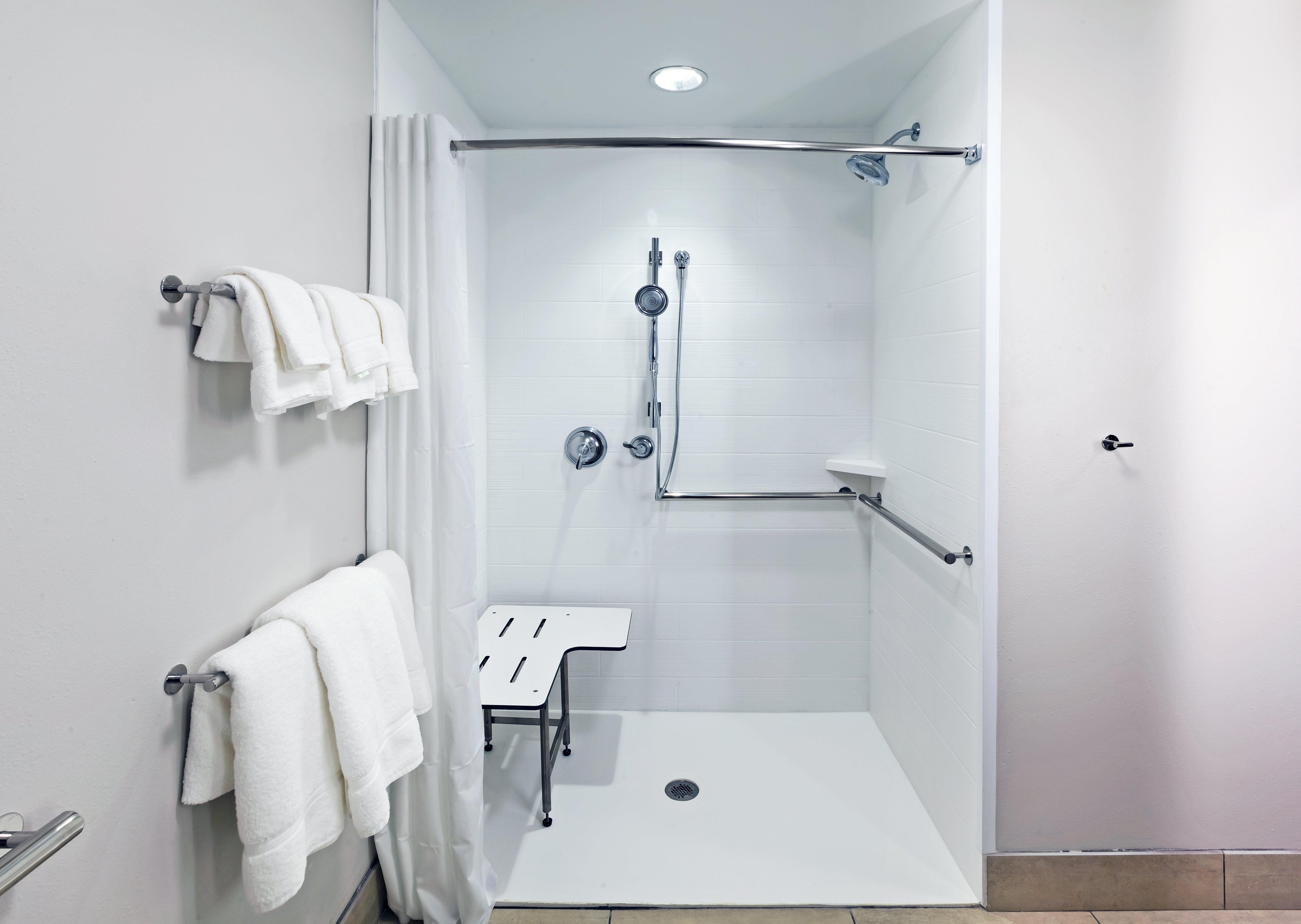 holiday inn express and suites chanute by ihg