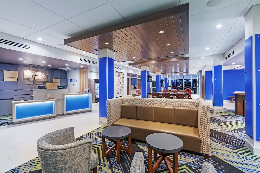 holiday inn express and suites chanute by ihg