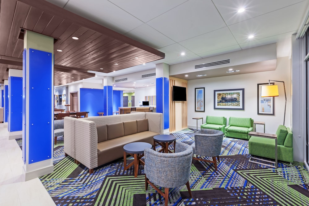 holiday inn express and suites chanute by ihg