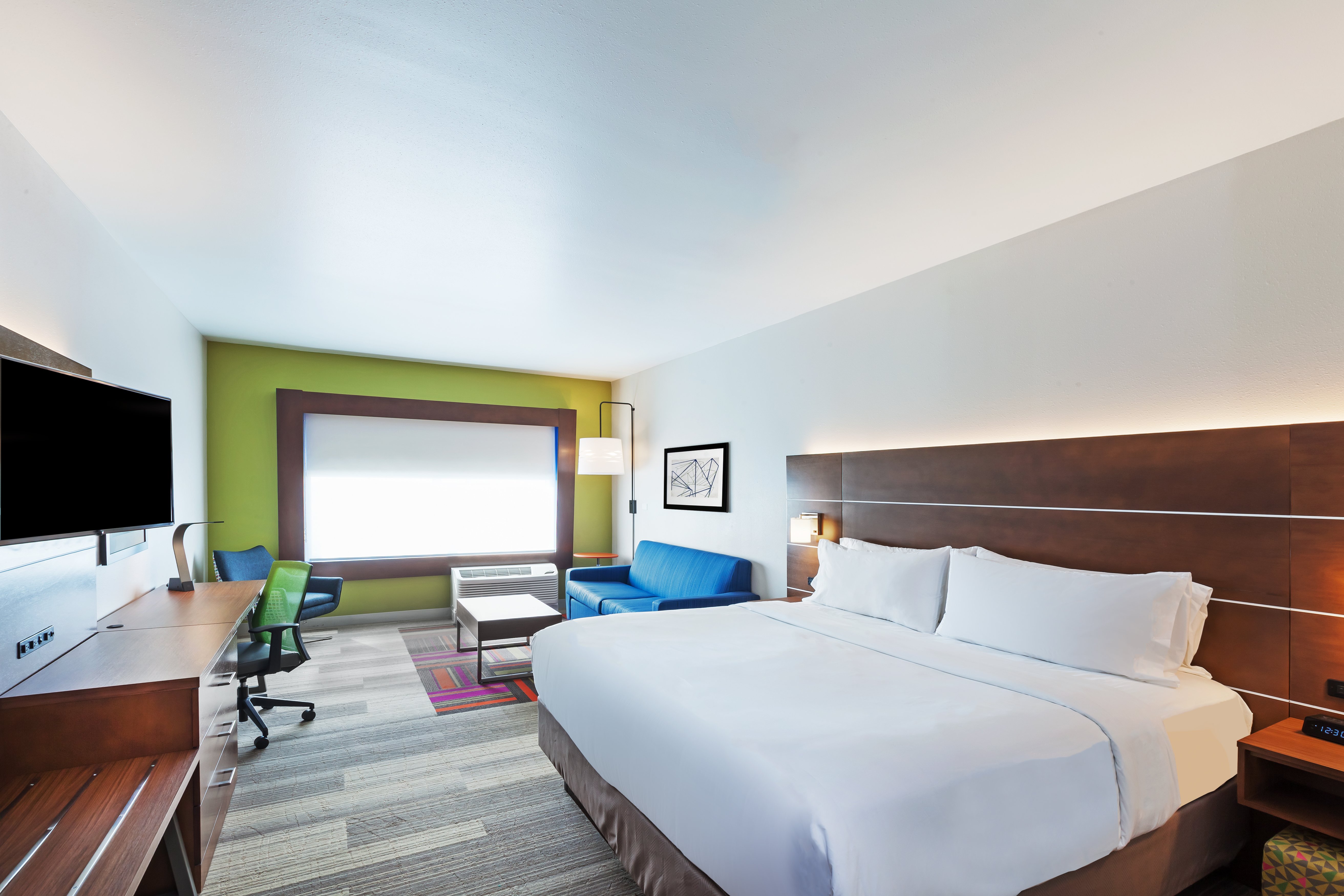 holiday inn express and suites chanute by ihg
