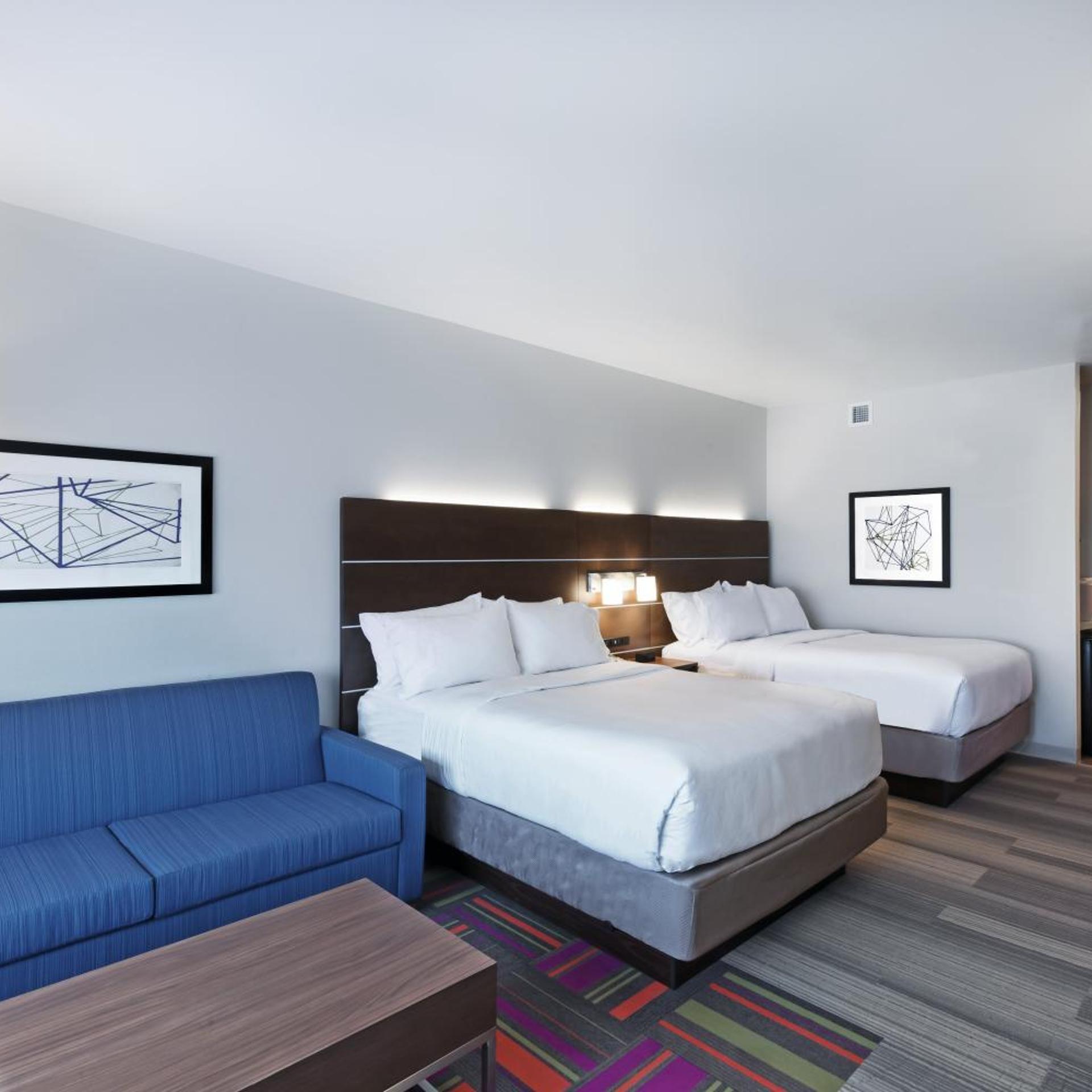 holiday inn express and suites chanute by ihg