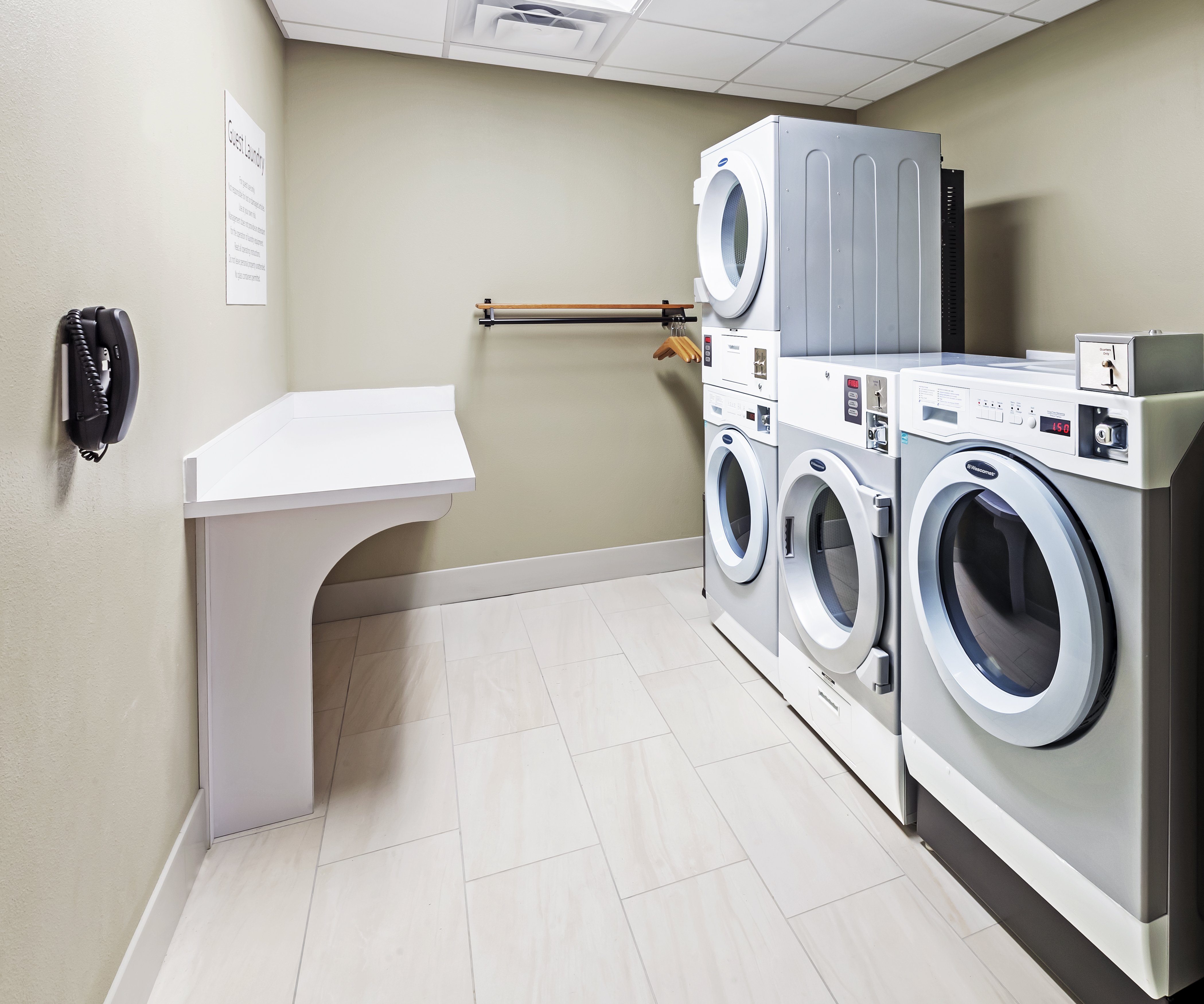 holiday inn express and suites chanute by ihg