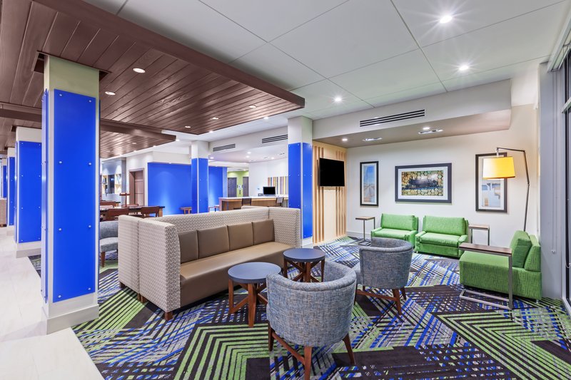 holiday inn express and suites chanute by ihg