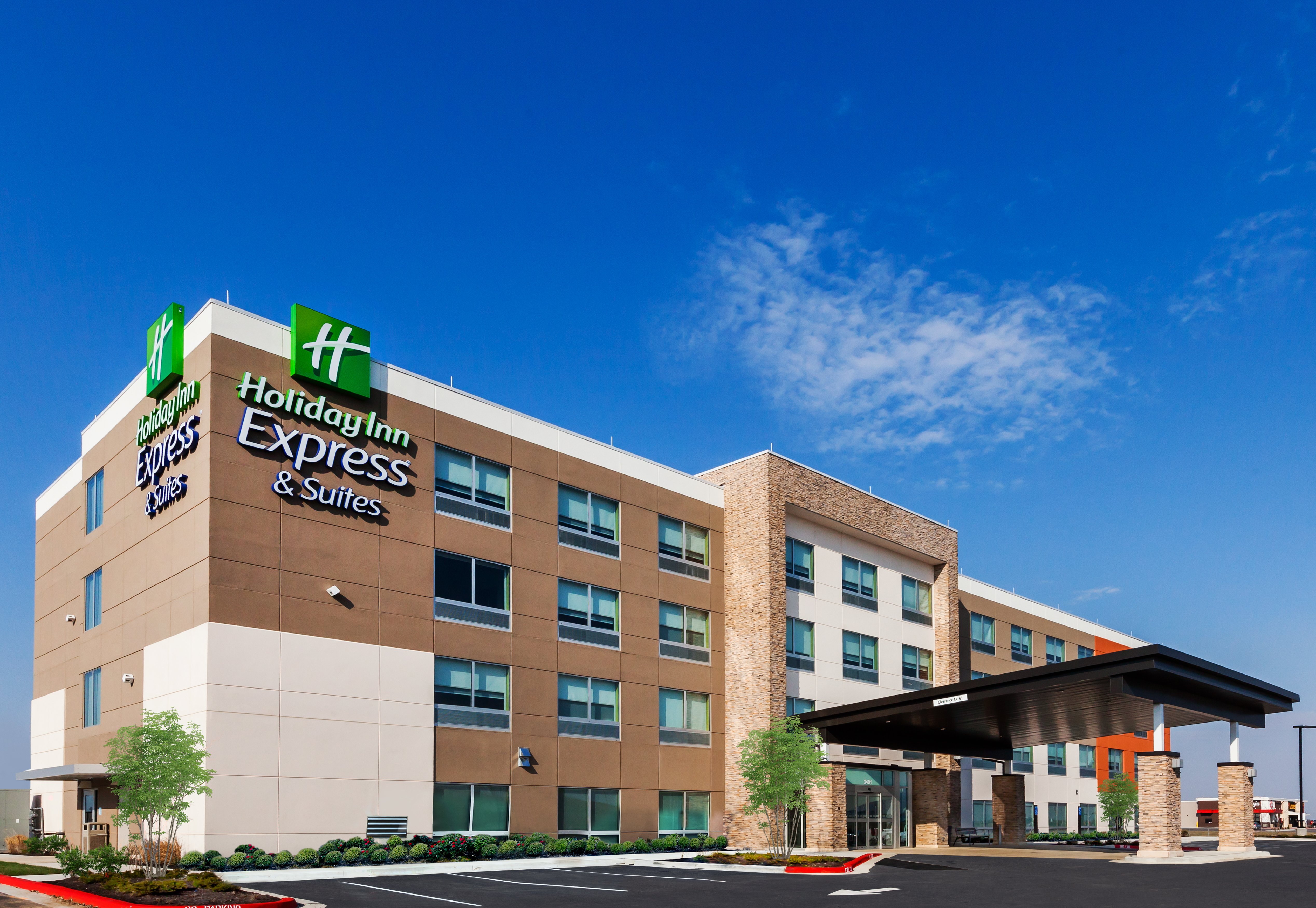 holiday inn express and suites chanute by ihg