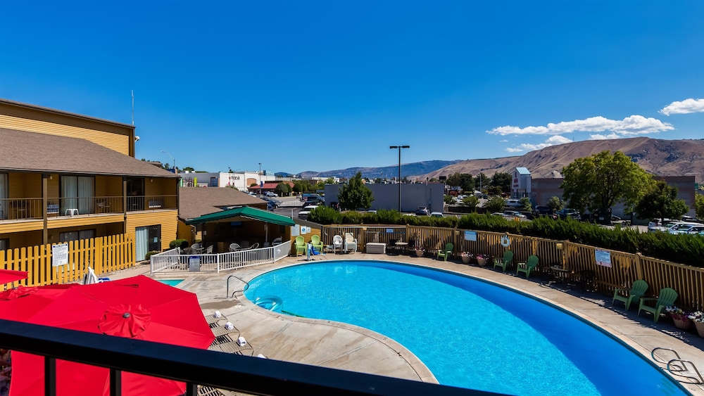 surestay hotel by best western wenatchee