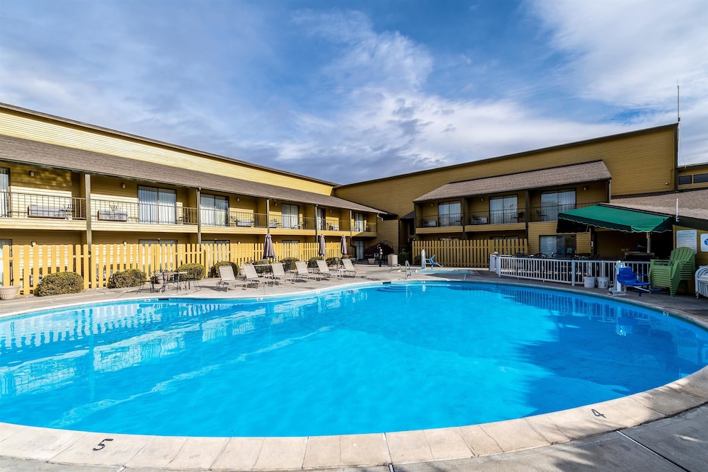 surestay hotel by best western wenatchee