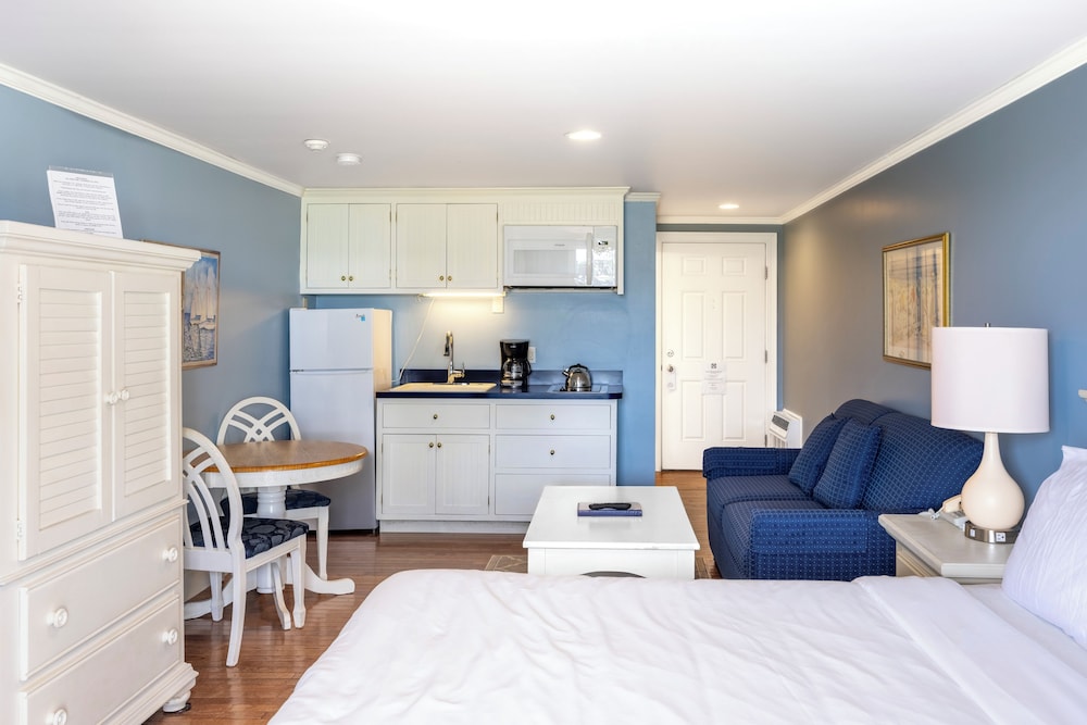 beachside village resort