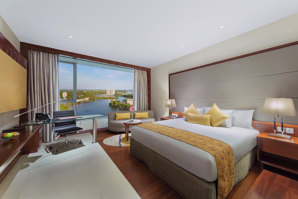 crowne plaza kochi by ihg
