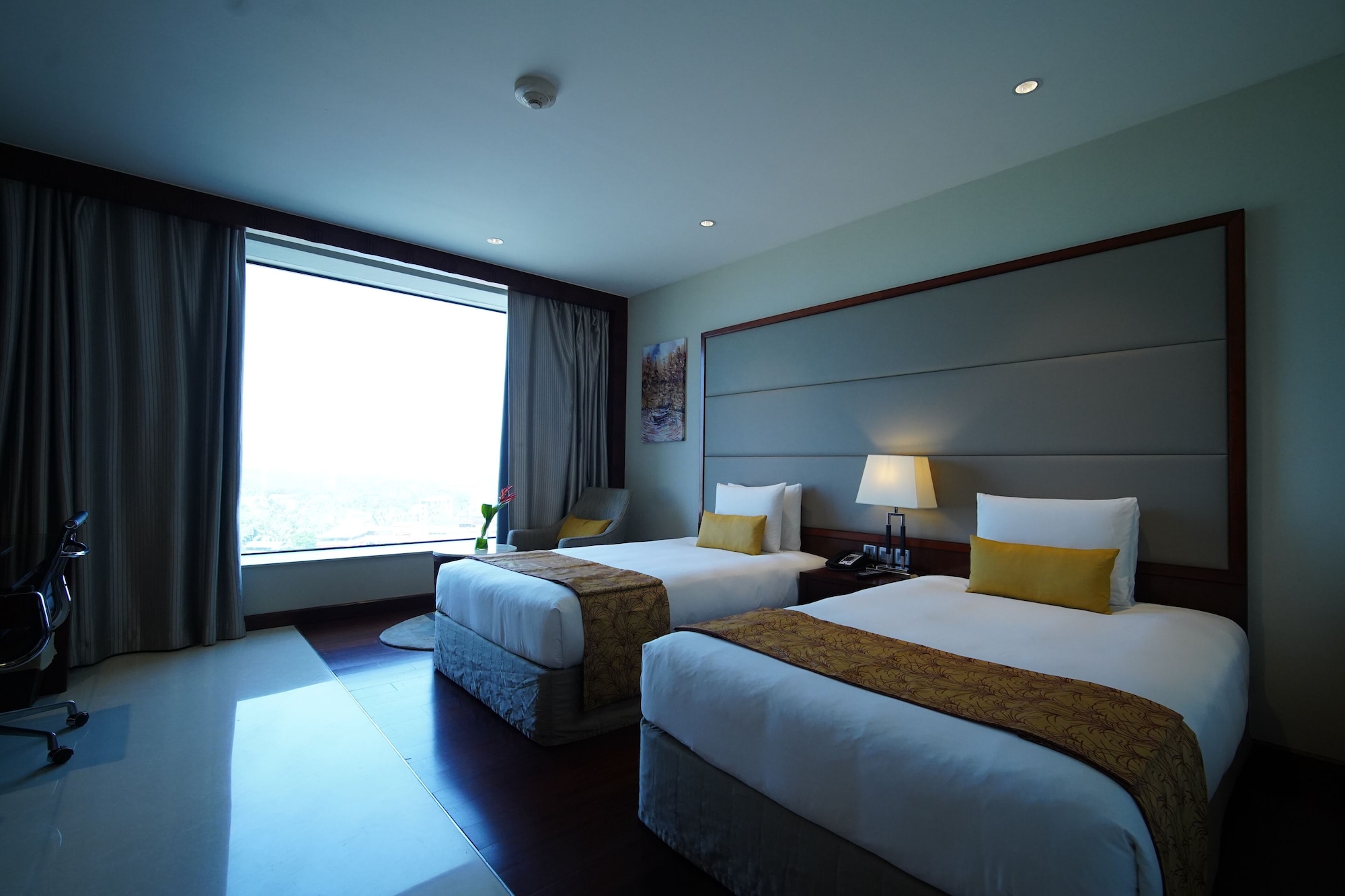 crowne plaza kochi by ihg