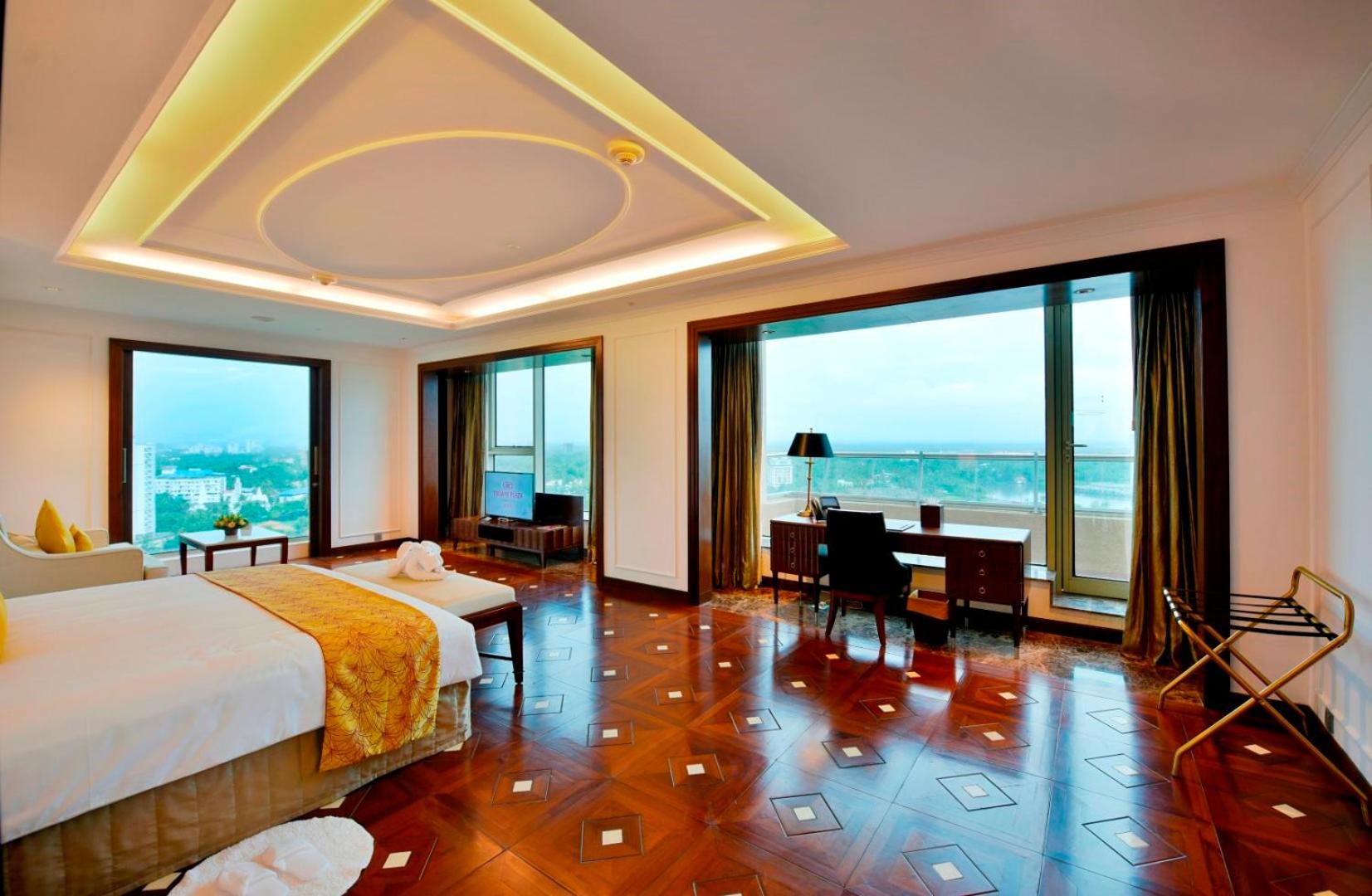 crowne plaza kochi by ihg