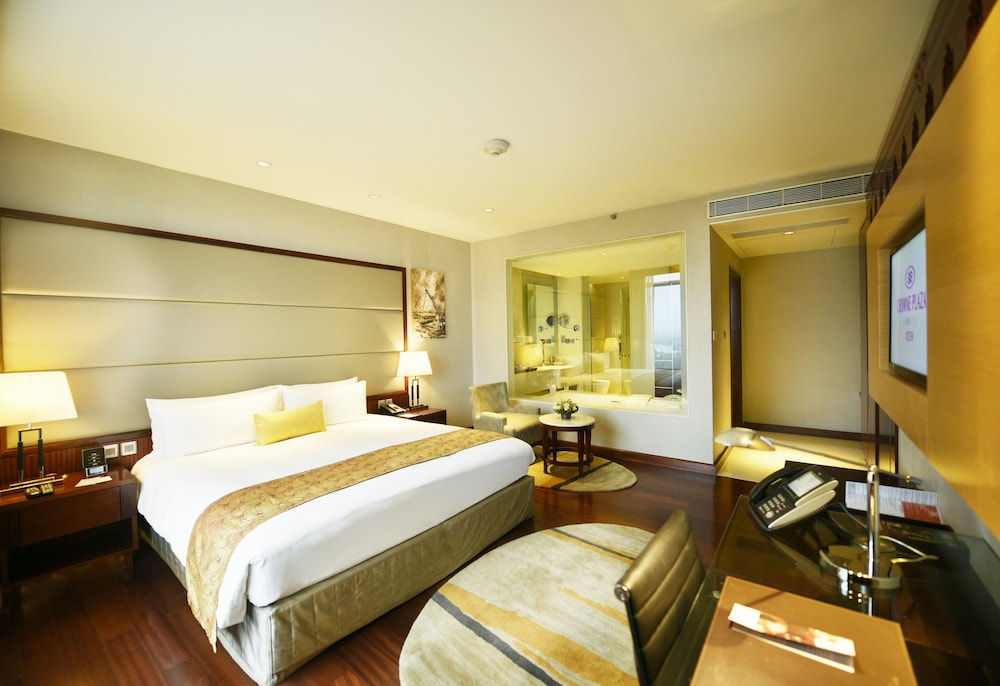 crowne plaza kochi by ihg