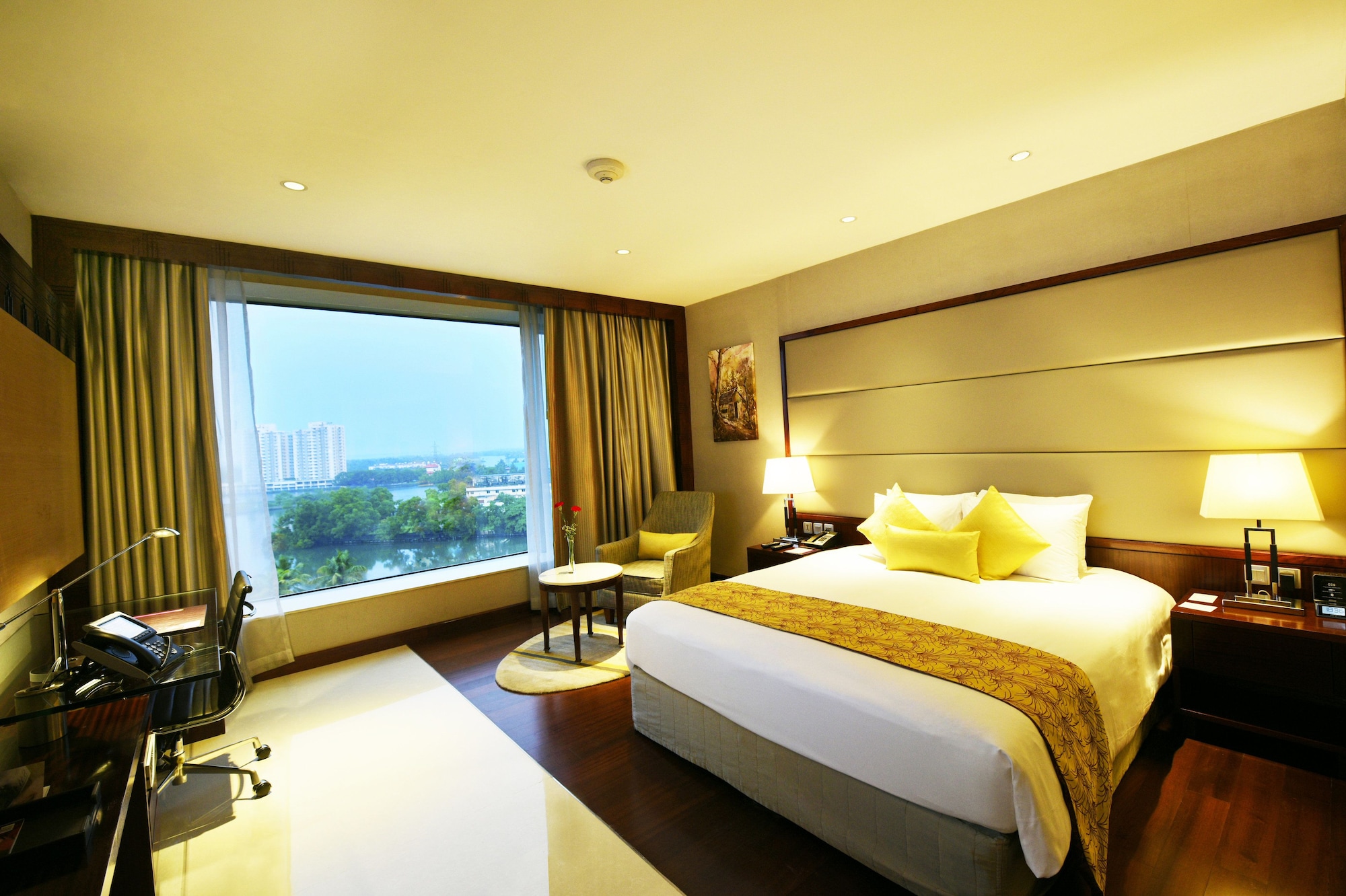 crowne plaza kochi by ihg