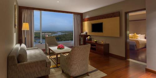 crowne plaza kochi by ihg