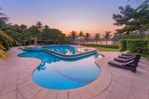 crowne plaza kochi by ihg