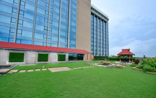 crowne plaza kochi by ihg