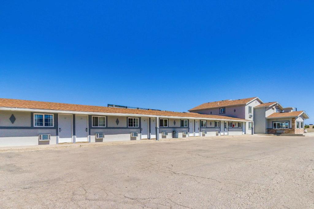 Rodeway Inn,Near Eastridge Mall,2 star