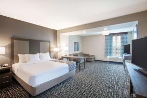 la quinta inn and suites san marcos outlet mall