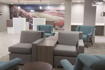 La Quinta Inn & Suites By Wyndham Pittsburg,Pittsburg>>Crawford,3 star