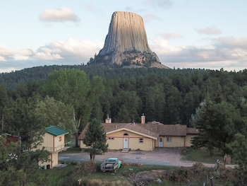 devils tower lodge