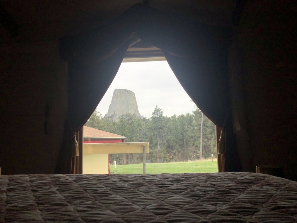 devils tower lodge