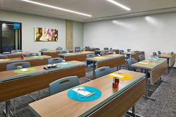 aloft seattle redmond