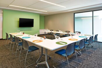 aloft seattle redmond