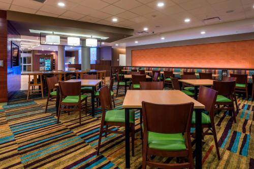 fairfield inn and suites by marriott moses lake