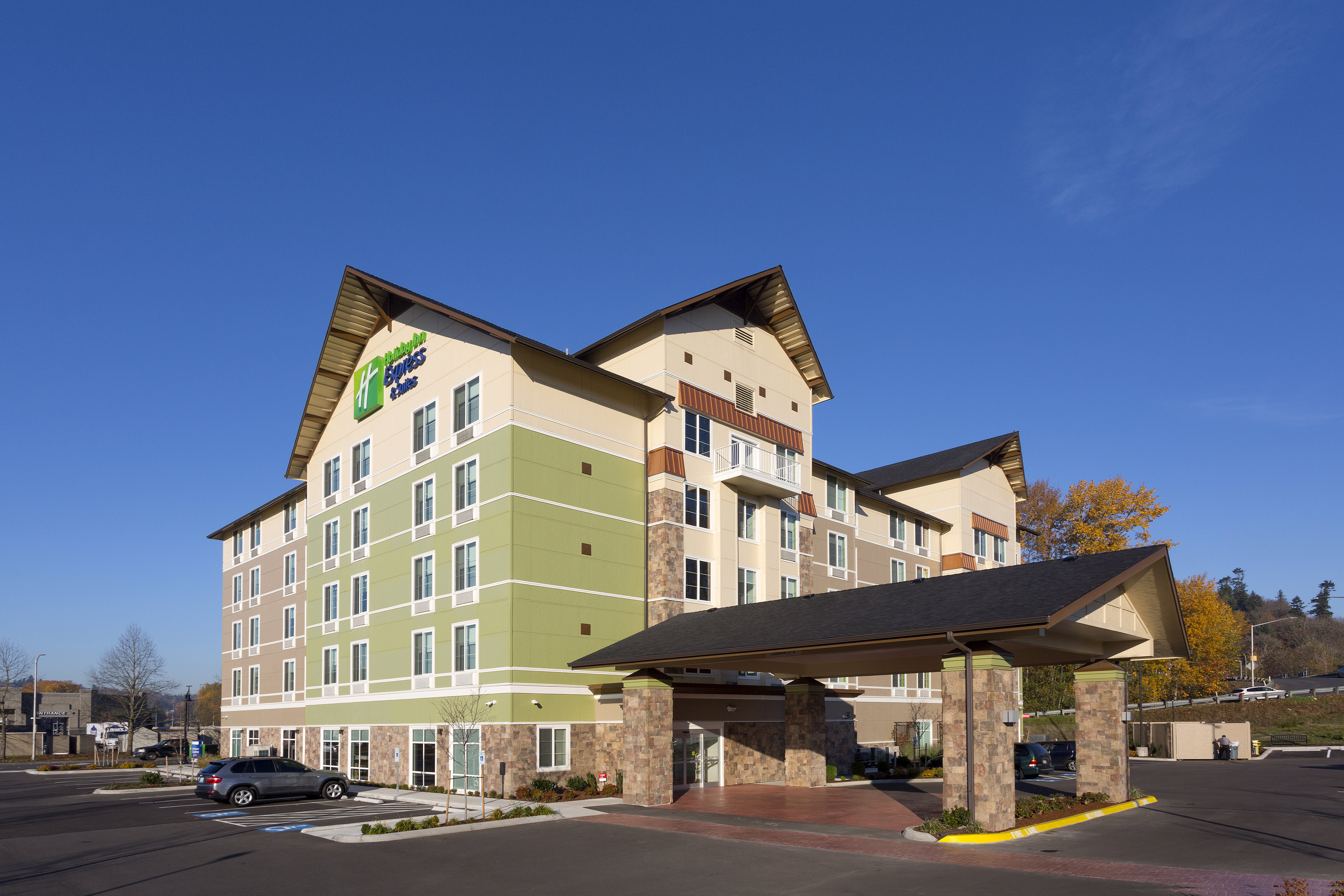 holiday inn express and suites seattle south tukwila