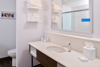 hampton inn omaha airport