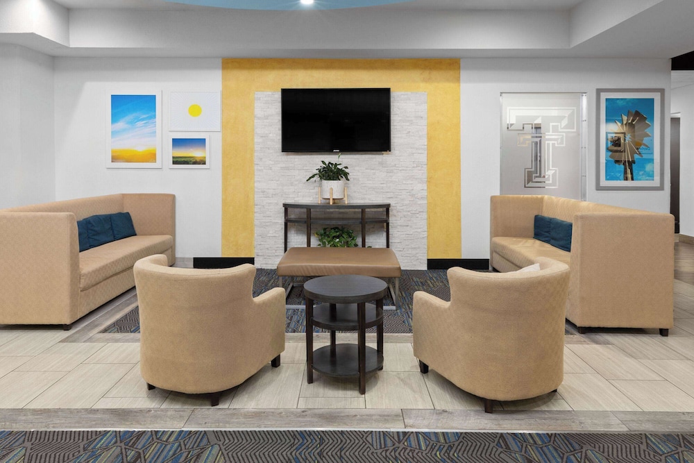 days inn and suites by wyndham lubbock medical center