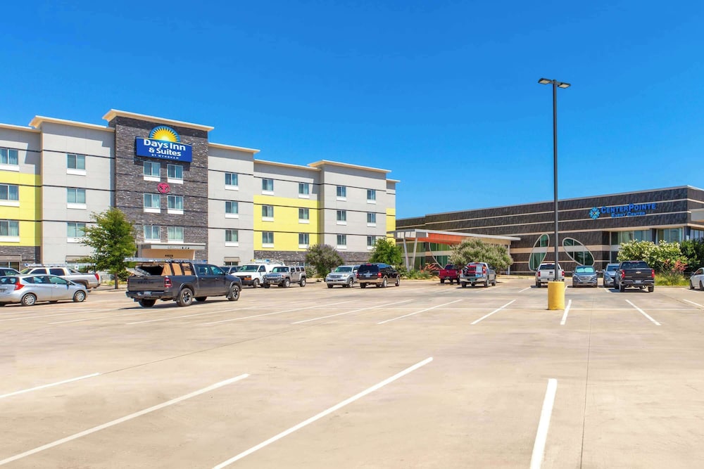 days inn and suites by wyndham lubbock medical center