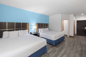days inn and suites by wyndham lubbock medical center