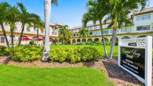 crystal bay hotel